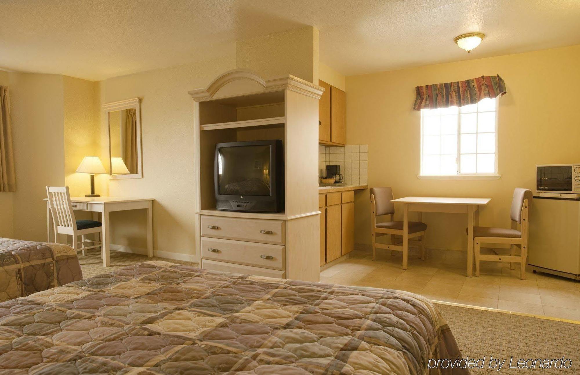 Americas Best Value Inn San Francisco/Pacifica Ruang foto